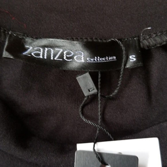 Fun to wear top - Picture 3 of 4